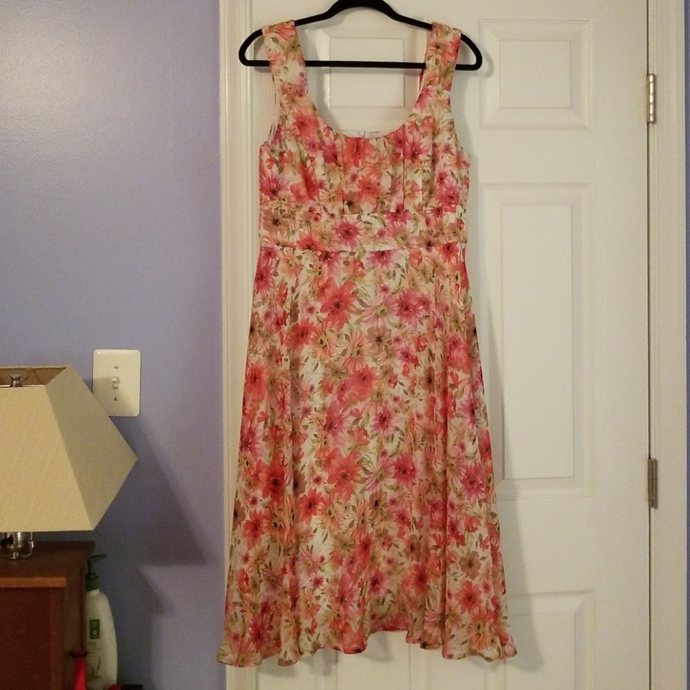 Fit to flare Dressbarn dress